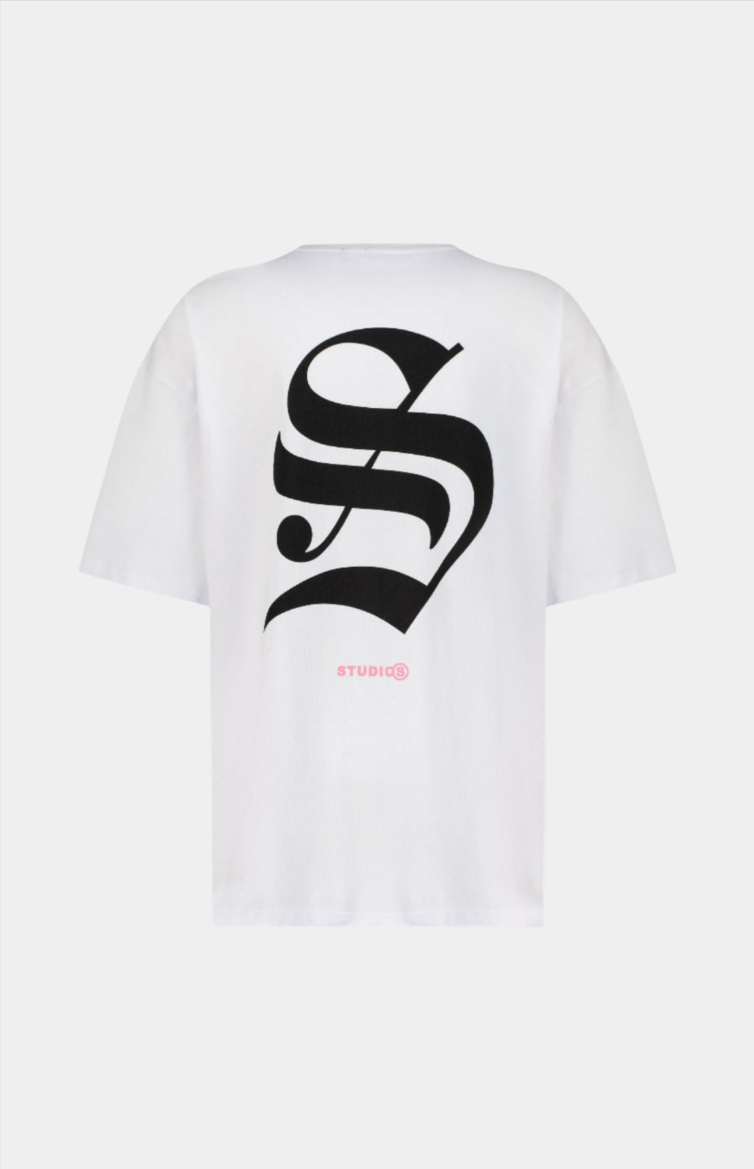 Premium Streetwear Heavy-weight T-Shirt. Expertly crafted in Portugal. Located in Dubai.