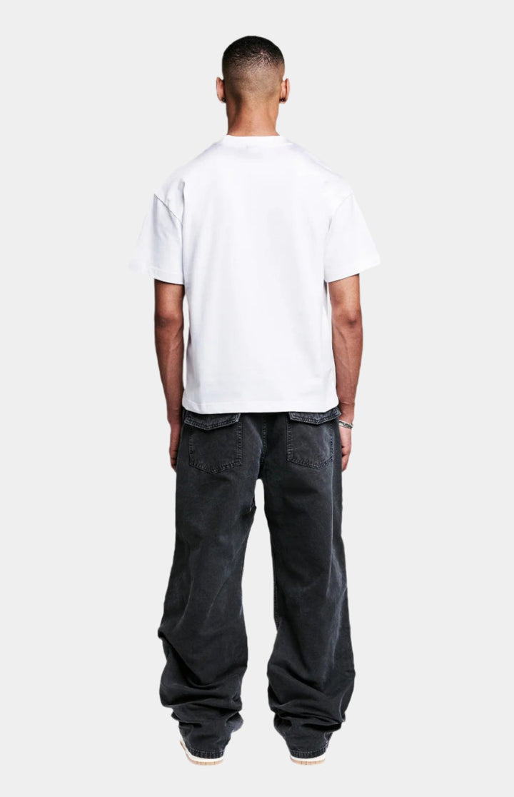 Premium Streetwear Heavy-weight T-Shirt. Expertly crafted in Portugal. Located in Dubai.