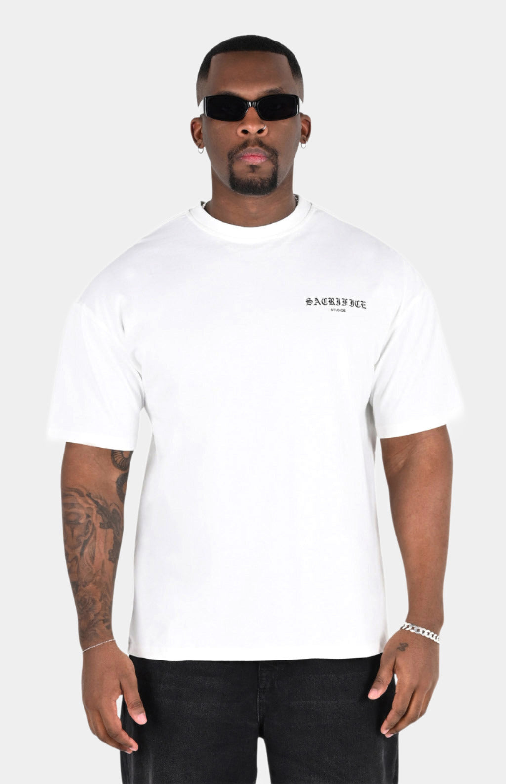 Premium Streetwear Heavy-weight T-Shirt. Expertly crafted in Portugal. Located in Dubai.