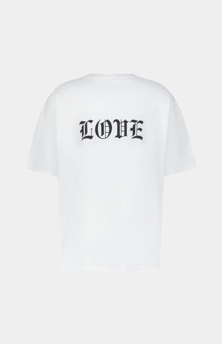 Premium Streetwear Heavy-weight T-Shirt. Expertly crafted in Portugal. Located in Dubai.